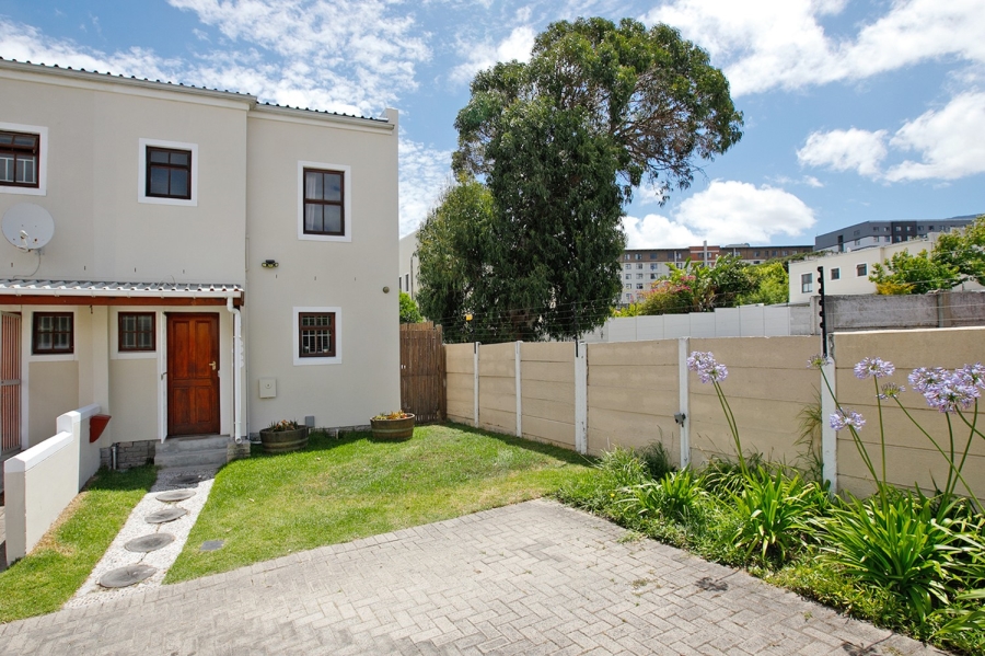 To Let 2 Bedroom Property for Rent in Wynberg Western Cape